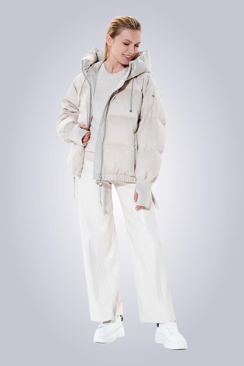 Duno Damen Jacke Heka creme online kaufen Duno Daunenmanzel Fully in schwarz. Damen Daunenmantel online kaufen Designer Mäntel Damen Daunenmantel schwarz kaufen Designer Mode Damen online bestellen Duno Damen Mode