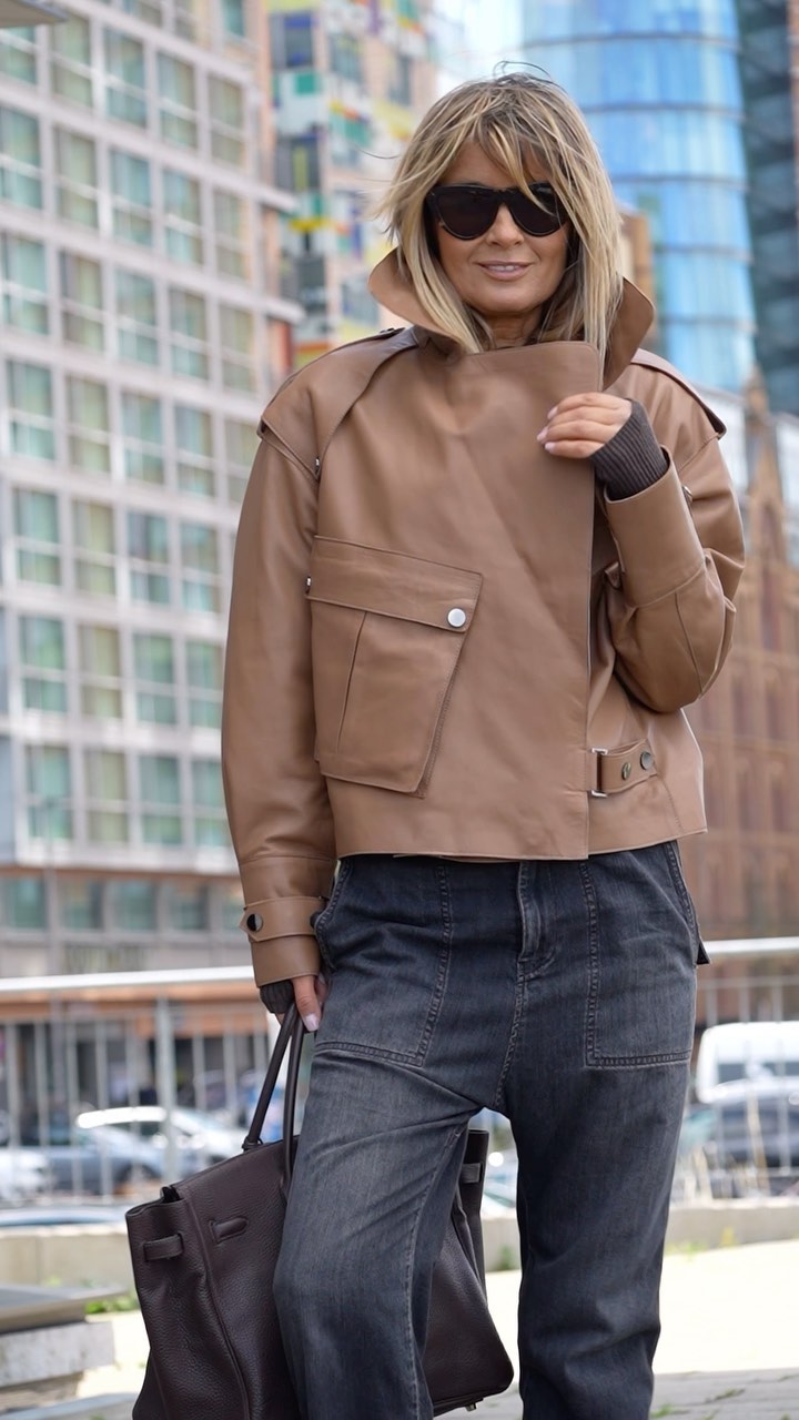 Gitta Banko Mode online kaufen Gitta Banko the label online Gitta Banko Kleidung Gitta Banko 2023 Gitta Banko Lederjacke Gitta Banko Hose Gitta Banko Pullover