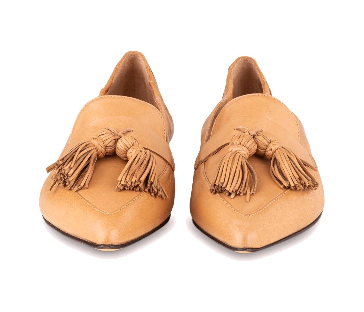 Pomme D'or online shop. Pomme D'or Mokassin Grace in modischen camel. Edle Loafer in weicher Glove Lederqualität aus der neuen Pomme D'or Kollektion.